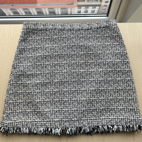 Alice + Oliva Tweed Pattern Mini Skirt - Picture 4 of 8